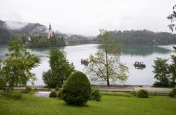 Bratuškova na Bledu izpostavila potrebo po južni obvoznici do Bohinja #video