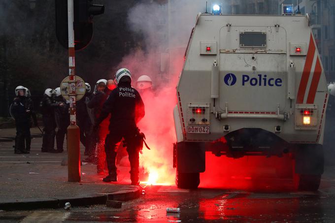 Protestniki v Bruslju | Foto: Reuters