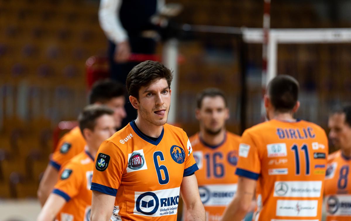 ach volley | ACH Volley je v Kanalu oddal dva niza, a njegovo napredovanje ni bilo ogroženo niti za trenutek.  | Foto Alen Hadžić