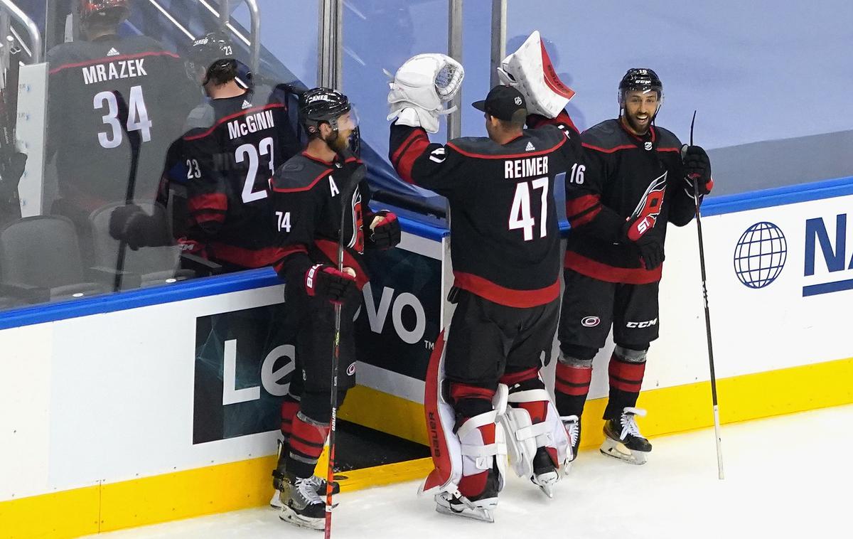 Carolina Hurricanes | Hokejisti Caroline Hurricanes so začeli končnico, kot so si lahko le želeli. | Foto Reuters