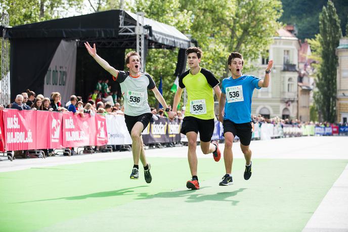 tek trojk 2019 | V Ljubljani je danes potekalo sklepno dejanje 63. pohoda Pot ob žici. V treh dneh se je pohoda in teka trojk udeležilo več kot 39 tisoč udeležencev. | Foto Peter Podobnik/Sportida