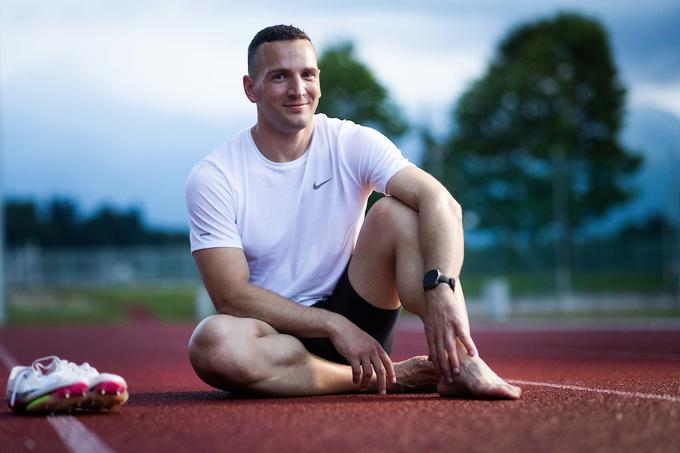 "Dokler se niso začele pojavljati moje omejitve, sem imel v atletiki zelo visoke ambicije. Želel sem si nastopiti na olimpijskih igrah. Je pa to bilo v času, ko še nisem vedel, kako težko so norme dosegljive." | Foto: Vid Ponikvar