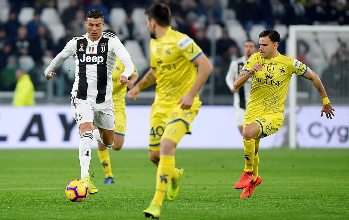 Juventus Chievo | Juventus je Chievo Boštjana Cesarja premagal s 3:0. | Foto Reuters