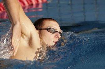 Dvoboj slovenskih in beloruskih olimpijcev v bazenu