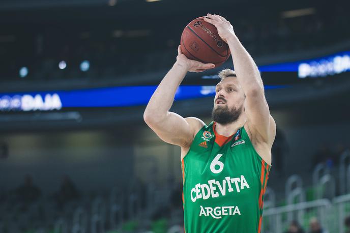 Cedevita Olimpija Umano Reyer Marko Jeremić | Cedevita Olimpija je doživela boleč poraz v Skopju. | Foto Grega Valančič/Sportida