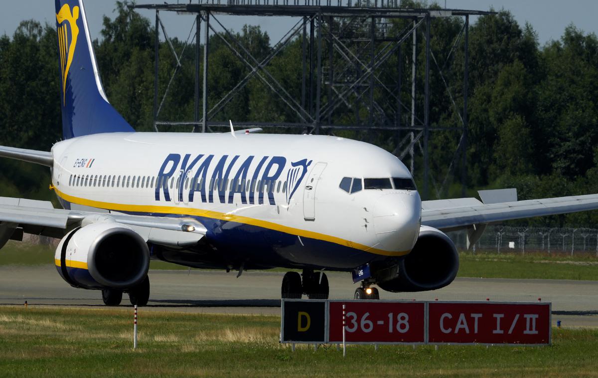 Ryanair | V družbi ocenjujejo, da bodo nova letala z 228 sedeži in obsežna prizadevanja za zaposlovanje pripomogla k povečanju števila potnikov. | Foto Reuters