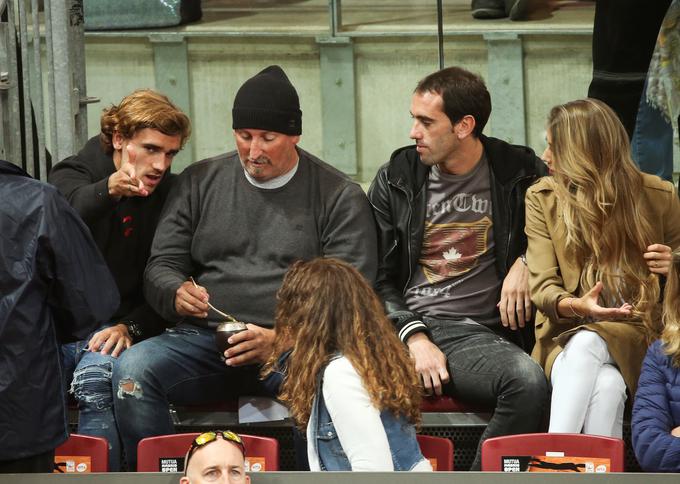 Griezmann si je lani z Godinom ogledal nekaj teniških dvobojev na turnirju v Madridu. | Foto: Reuters