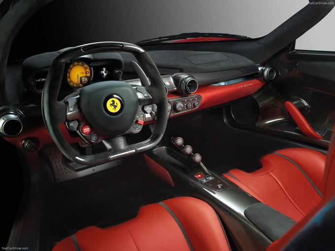 Ballack je s svojim laferrarijem prevozil le 3.490 kilometrov. | Foto: Ferrari