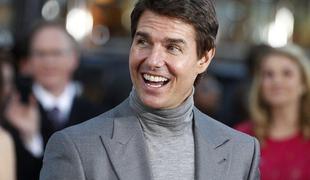 Tom Cruise se krči in razmišlja o operaciji