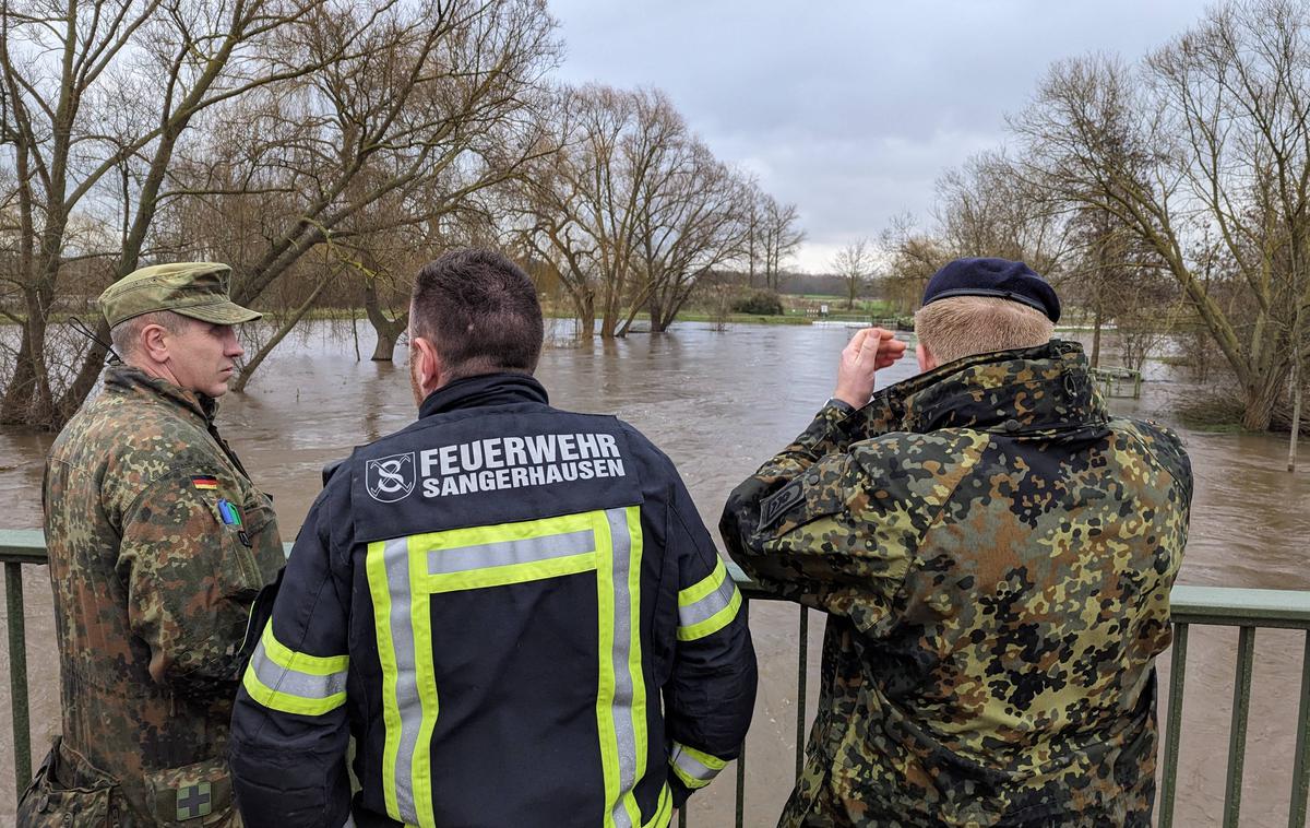 Mansfeld-Südharz, poplave | Obilne padavine in taljenje snega so v zadnjem času povzročili poplave v več delih Nemčije. Po napovedi državnega meteorološkega urada se bodo razmere v prihodnjih dneh nekoliko umirile. Na fotografiji je poplavljeno območje v deželi Saška - Anhalt. | Foto Guliverimage