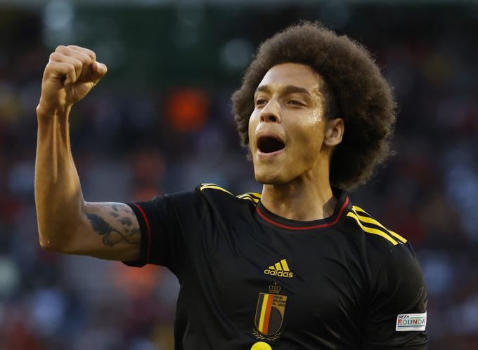 Za Belgijo je pred koncem prvega polčas izenačil Axel Witsel, v drugem polčasu pa je sledila rapsodija rdečih vragov. | Foto: Reuters