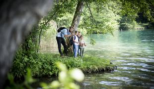 Do slovenskega bisera z vlakom #video