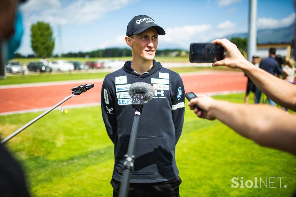 Slovenski skakalci trening Kranj