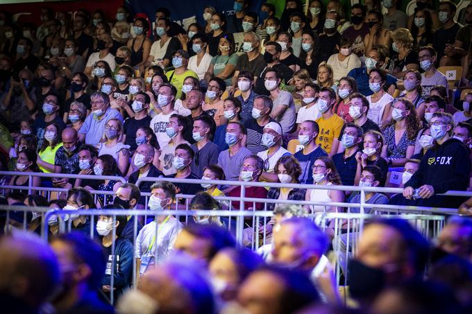 Slovenski ljubitelji športnega plezanja so lahko v živo pospremili jubilejno 10. zmago slovenskih plezalcev v Kranju.  | Foto: Ana Kovač