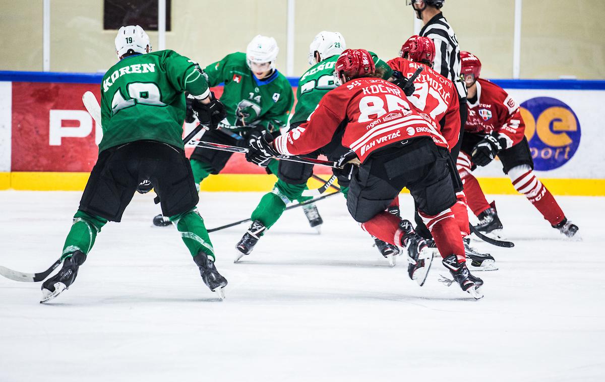 Timotej Kočar HDD Jesenice HK Olimpija | Olimpija je v finalu tesno, z 1:2, izgubila proti Beljaku. | Foto Peter Podobnik/Sportida