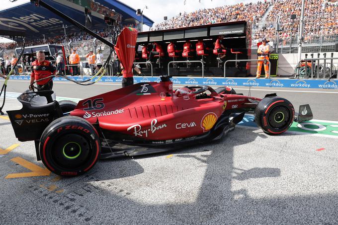 Charles Leclerc je odpeljal najhitrejši čas prostih treningov.  | Foto: Reuters