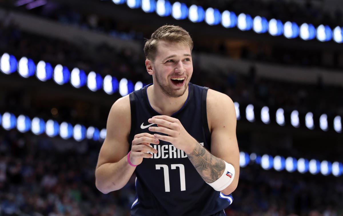 Luka Dončić | Luka Dončić je na prvih dveh tekmah skupaj dosegel že 59 točk. | Foto Reuters