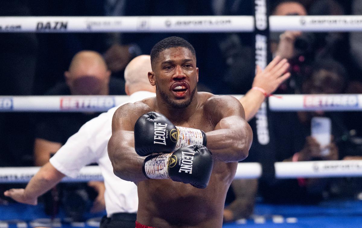 Anthony Joshua | Anthony Joshua je v sedmi rundi nokavtiral Roberta Heleniusa. | Foto Guliverimage