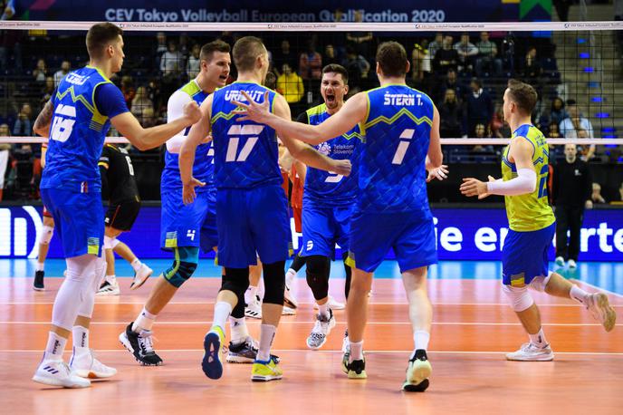 Slovenija Belgija odbojka | Slovenski odbojkarji so olimpijske sanje začeli loviti z zmago nad Belgijo. | Foto CEV