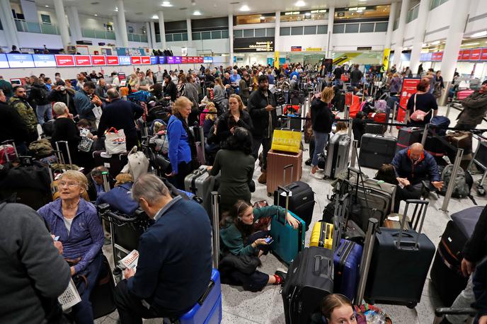 Gatwick | Evakuacija naj bi bila sicer zgolj previdnostni ukrep. Severni terminal drugega najbolj obremenjenega letališča v Združenem kraljestvu medtem deluje normalno. | Foto Reuters