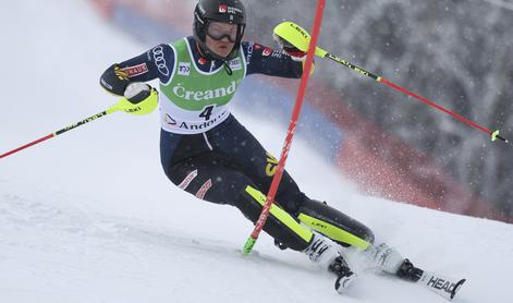 Švedsko zmagoslavje v Andori, Dvornikova med 15, do točk tudi Slokarjeva