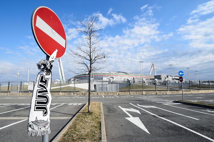 Juventus Stadion | Stadion Juventusa bo v sredo sameval, saj povratne polfinalne tekme pokala ne bo. | Foto Reuters