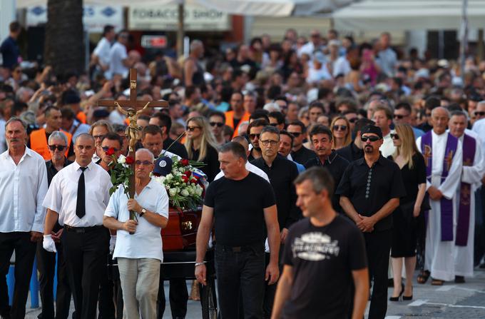 Dalmacija je za Oliverjem žalovala ves teden. | Foto: Reuters