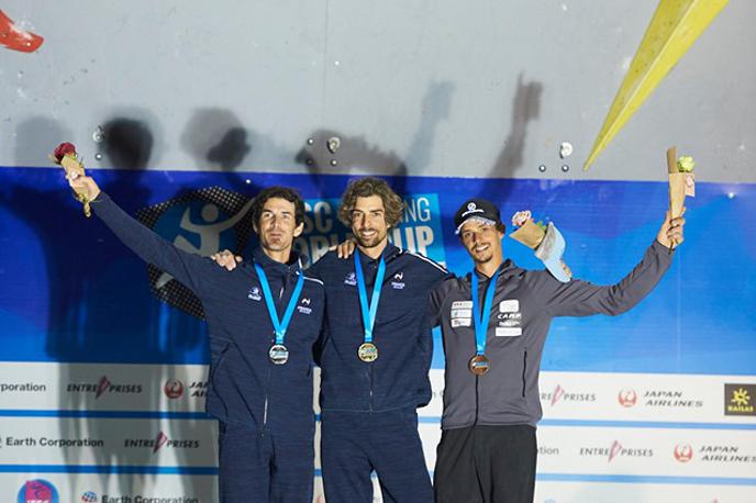 Matej Arh Gregor Selak Tanja Glušič Matej Arh | Gregor Selak (na fotografiji skrajno desno) se s svetovnega prvenstva v Brianconu že tretjič vrača z bronasto medaljo. | Foto Sytse van Slooten