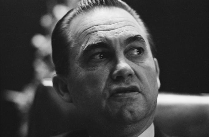 George Wallace je bil dolgoletni zagovornik rasnega ločevanja in dolgoletni demokratski guverner zvezne države Alabama. | Foto: Getty Images