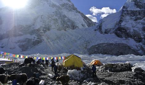 Nepalci odločni: Alpinisti, svoje iztrebke odnesite s seboj!