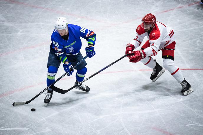 slovenska hokejska reprezentanca : Poljska, Ledna dvorana Tabor, Maribor, Blaž Tomaževič | Slovenci so po četrtkovi zmagi s Poljsko tokrat izgubili po kazenskih strelih. | Foto Blaž Weindorfer/Sportida