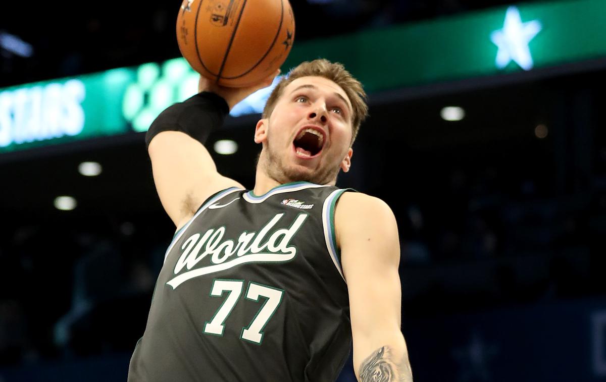 Luka Dončić | Bo Luka Dončić krstno sezono v ligi NBA sklenil s prestižnim priznanjem? | Foto Getty Images