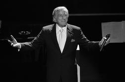 Umrl legendarni pevec Tony Bennett