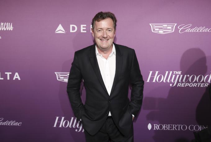 Petinpetdesetletni Piers Morgan se je rodil v Angliji v katoliški družini kot Piers Stefan O’Meara. Njegov oče je bil Irec, mama je Angležinja. Po očetovi smrti se je mama poročila z Valižanom z imenom Glynne Pughe-Morgan. Piers je pozneje prevzel očimov priimek in postal Piers Pughe-Morgan oziroma Piers Morgan. | Foto: Reuters