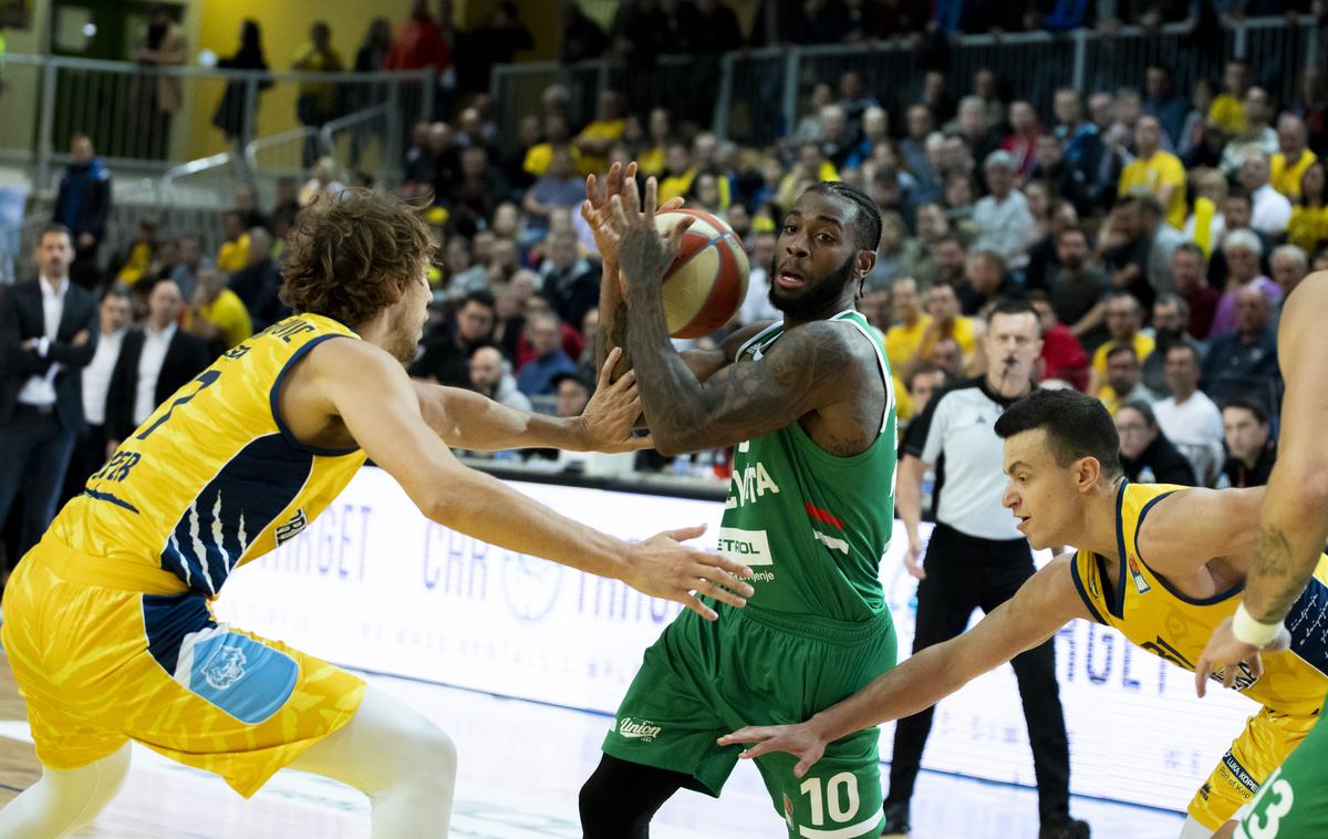 Koper Primorska - Cedevita Olimpija | Cedevita Olimpija je z odlično predstavo povsem razorožila košarkarje Kopra Primorske. | Foto Žiga Mikeli/Koper Primorska