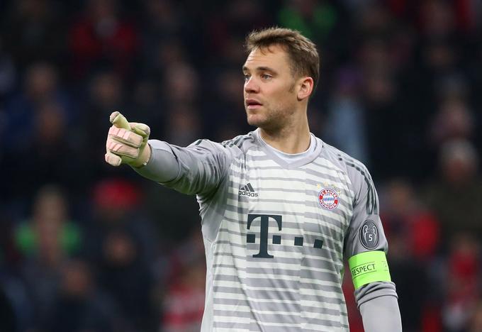 "Z znižanjem plač želimo zavarovati vse," je po znižanju plač povedal vratar nemškega velikana Manuel Neuer. | Foto: Reuters