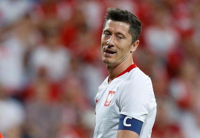 Robert Lewandowski je z naskokom največji zvezdnik poljske reprezentance. | Foto: Reuters