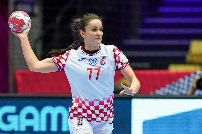 Valentina Blažević hrvaška rokometna reprezentanca | Hrvatice so proti Črnogorkam vknjižile pomembni dve točki. Valentina Blažević je k zmagi prispevala šest golov. | Foto Guliverimage