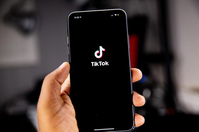 TikTok | TikTok je v zadnjem letu postal ena najbolj vročih aplikacij na svetu. Na seznamih najpogosteje prenesenih aplikacij ga najdemo povsem pri vrhu. | Foto Unsplash