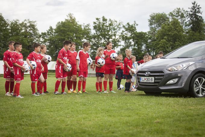 Hyundai i30 žoge nogomet | Foto: Bojan Puhek