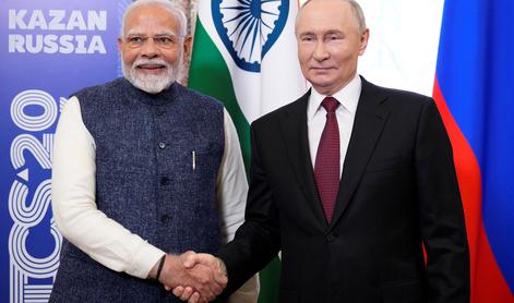 Modi na srečanju s Putinom podprl prizadevanja za mir v Ukrajini