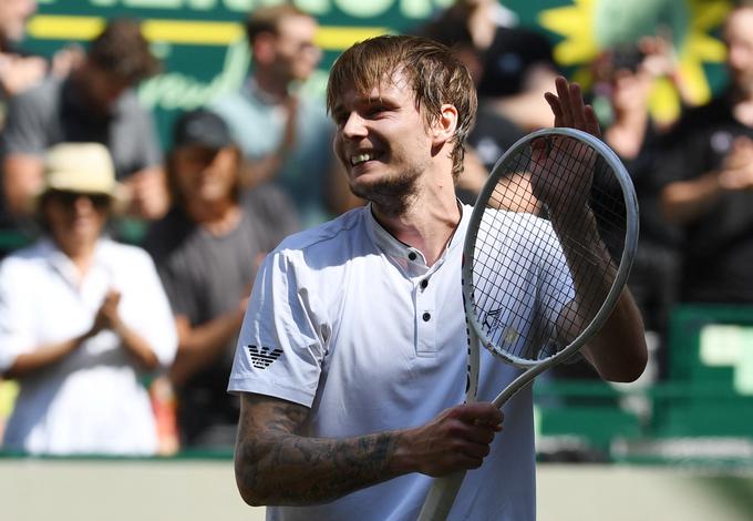 Aleksander Bublik je postal zmagovalec turnirja ATP v Halleju. | Foto: Reuters