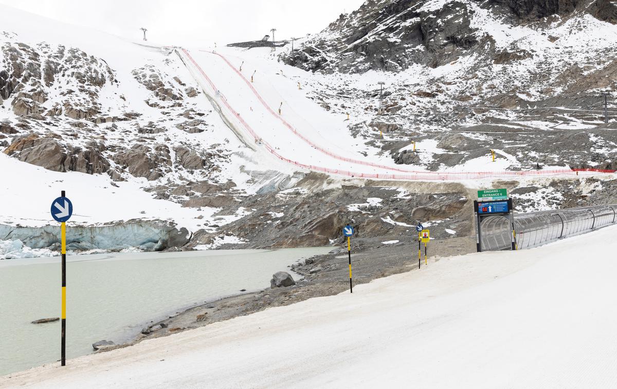 Soelden | Nad Söldnom bi se morala danes začeti nova sezona svetovnega pokala, a vremenske razmere – visoke temperature in veter – izpeljave preizkušnje ne omogočajo. | Foto Guliverimage