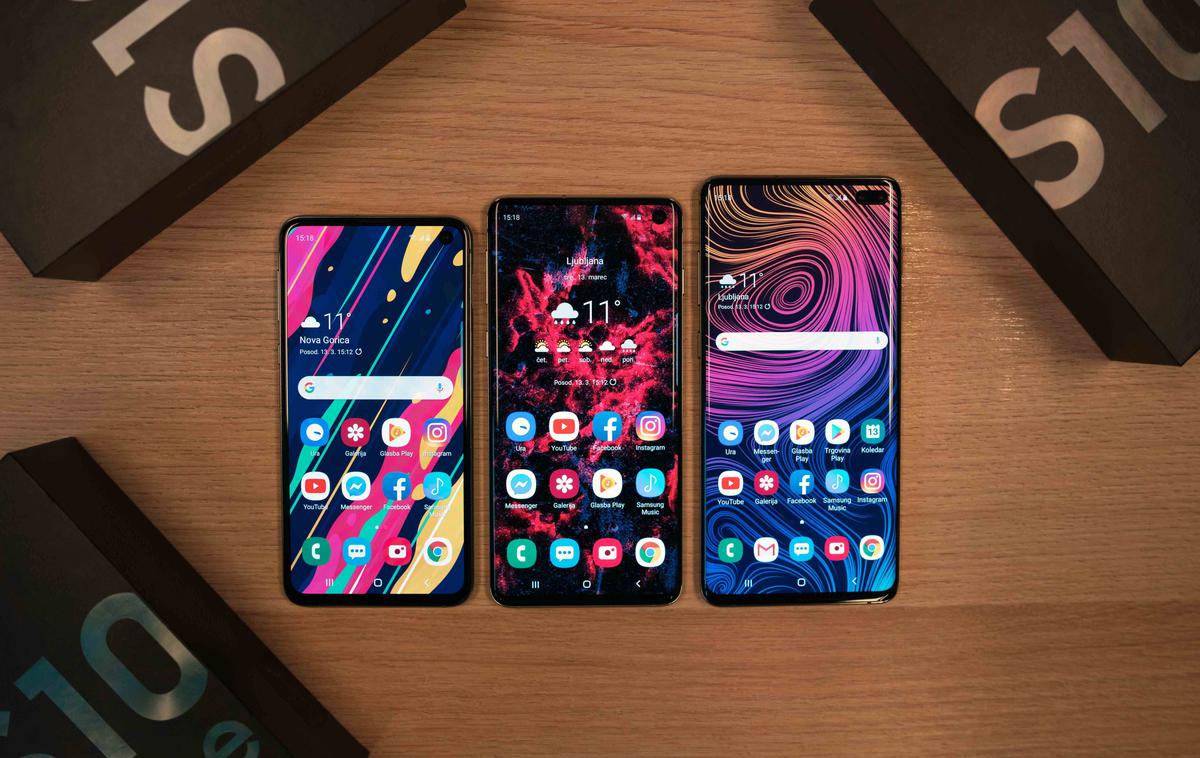 samsungs10 | Serija pametnih telefonov Samsung Galaxy S10 (na fotografiji) je bila predstavljena februarja letos, čez tri mesece pa pričakujemo naslednike. | Foto Peter Susič