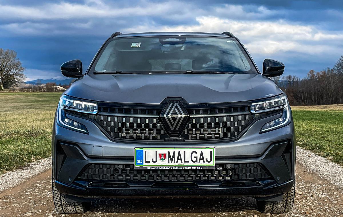 Renault austral | Austral je povsem nova zgodba in praktično nima niti ene skupne stvari s kadjarjem, ki je bil upokojen že po prvi generaciji oziroma sedmih letih. | Foto Gašper Pirman