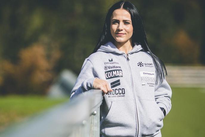 Gloria Kotnik | Slovenska deskarka Gloria Kotnik bo zaradi poškodbe hrustanca v levem kolenu prekinila sezono in se posvetila rehabilitaciji. Kako dolgo bo ta trajala, še ni jasno. | Foto Grega Valančič/Sportida