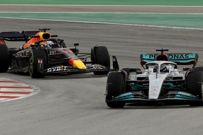 testiranj Hamilton Mercedes Perez Red Bull | Lewis Hamilton in Sergio Perez sta zadnji dan testiranj v Barceloni odpeljala najhitrejša kroga. | Foto Reuters