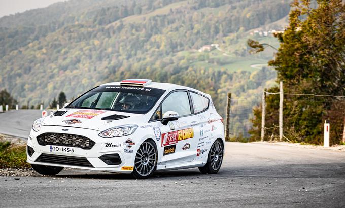 Najhitrejša v dvokolesno gnani konkurenci - Mark Škulj in Uroš Ocvirk (ford fiesta rally4) | Foto: La Photo Media