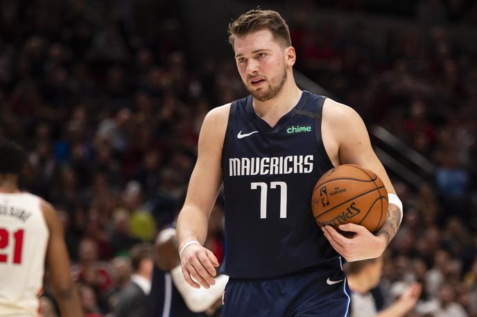 Luka Dončić | Luka Dončić proti Utahu ni bil razpoložen pri metu za tri točke in prostih metih. | Foto Reuters