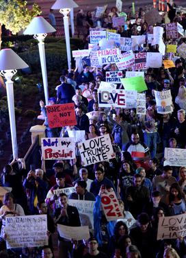 donald trump, protesti